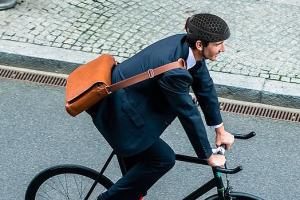 Cyclo: Packable Cycling Helmet Made with Recycled Ocean Plastic