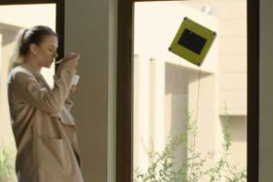 Limodo Window Wizard: App Controlled Window Cleaning Robot