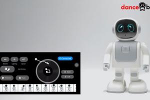 Spaceman Programmable Robot Dances to Your Music