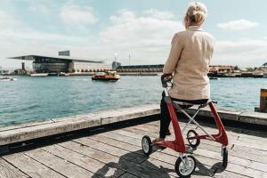 ACRE Carbon Ultralight Rolling Walker