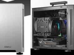 LIAN LI TU150 PC Case with Retractable Handle