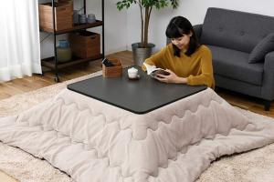 YAMAZEN Kotatsu: Japanese Heated Table with Reversible Top