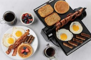 HomeCraft FBG2 Electric Bacon Press & Griddle