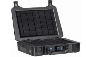 Renogy Phoenix Solar Briefcase / Portable Generator