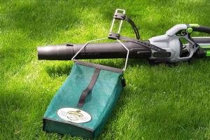 Lawnch-It: Turns Any Leaf Blower Into a Leaf Collector