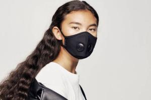 Airinium Urban Air Mask Protects Against Pollution, Bacteria