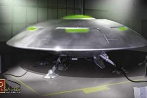 1:72 Scale Area-51 UFO Model