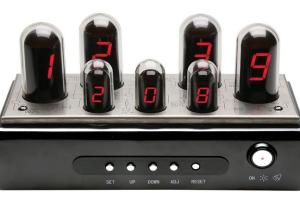 ART & ARTIFACT Nixie Tube Alarm Clock