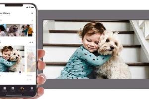 Meural 15.6″ Smart WiFi Digital Photo Frame with Gesture Control