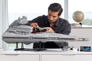 LEGO Star Wars Imperial Star Destroyer with 4,784 Pieces