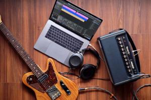 Positive Grid Spark Smart Guitar Amp