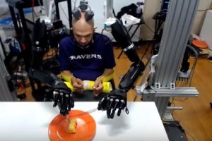 Brain Controlled Twinkie Feeding Robot