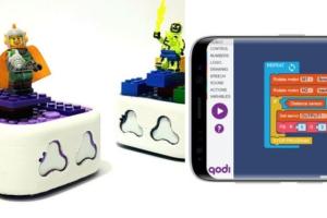 Qodi LEGO Compatible Coding Robot