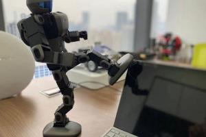 Robosen K1 Interstellar Scout Programmable Robot