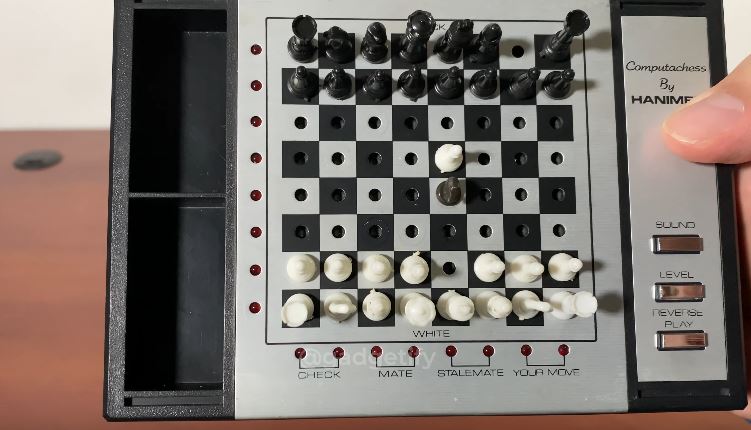 Chess Against Computer - Play Online on SilverGames 🕹️