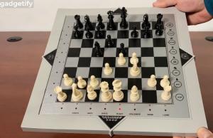 Fidelity Designer 2000 Chess Computer