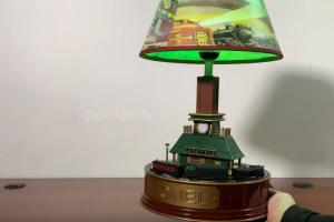 KNG Lionel Animated Lionelville Train Station Lamp