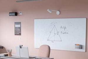 Logitech Scribe: AI-Powered Whiteboard Camera