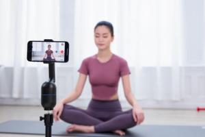 OBSBOT Me: AI Smartphone Auto Tracking Smartphone Mount