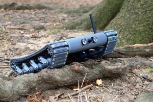 Desert Eye: DIY Military Surveillance Robot