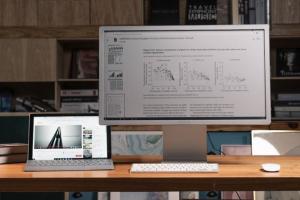 Onyx Boox Mira PRO 25″ E-ink Monitor