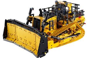 LEGO Technic App-Controlled Cat D11 Bulldozer (3,854 Pieces)