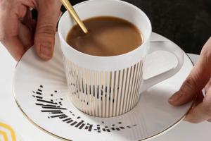Animated Optical Illusion Mug