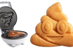 CucinaPro Poop Emoji Mini Waffle Maker