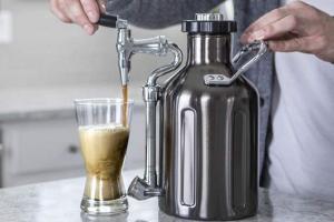 GrowlerWerks uKeg Nitro Cold Brew Coffee Maker