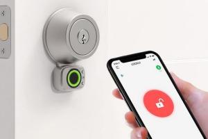 Lockly Access Touch 3D Fingerprint Reader Turns Your Door Lock Smart