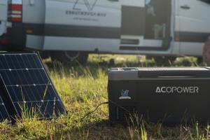 LiON Mini: App Connected Solar Powered Car Freezer