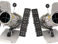 Hubble Space Telescope 1:25 Scale Building Blocks Kit (5027 Pieces)