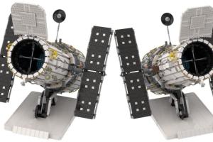 Hubble Space Telescope 1:25 Scale Building Blocks Kit (5027 Pieces)