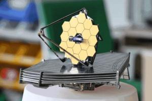 Geek Club’s NASA Inspired Electronics Kits