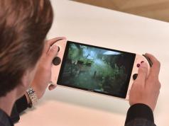 AOKZOE A1 AMD 6800U Portable Game Console