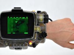 VaultStuff’s Pip-Boy 3000 MK4 with Smartphone App