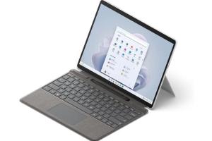 Microsoft Surface Pro 9 13″ 2-in-1 Tablet & Laptop