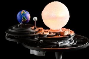 GaliGear Electro-Mechanical Earth, Sun, Moon Model