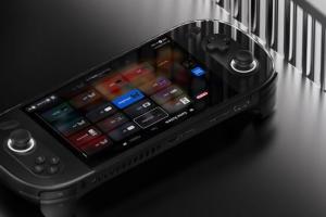 AYANEO 2 AMD 6800U Handheld Gaming Computer