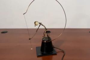 Kinetico Studios Gordon Bradt Golfer Kinetic Sculpture