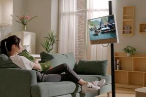 FloatTV: Foldable 27″ Android-Based TV On Wheels with Battery