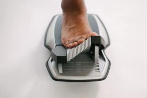 DorsiFLEX Deep Foot Stretcher Plantar Fasciitis, Achilles Tendonitis, Pain Relief