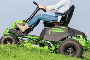 Greenworks PRO Crossover T Tractor Riding Lawn Mower