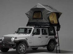 Air Cruiser Rooftop Tent Automatically Unfolds At the Touch of a Button