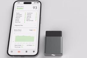 SPARQ AI Car Powered Monitor with iOS/Android Support