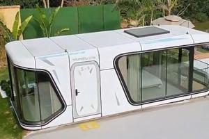 YUNSU Max Movable Futuristic Capsule Container House