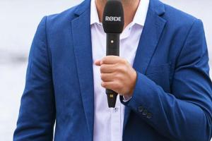 RØDE Interview PRO 32-bit Float Broadcast Grade Handheld Condenser Microphone