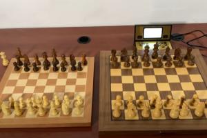Chessnut Air+ vs. Chess Genius Exclusive Chess Computer