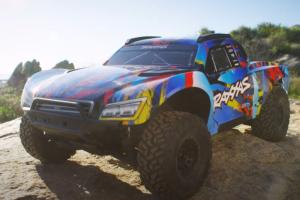 Traxxas Maxx Slash 70+mph RC Truck