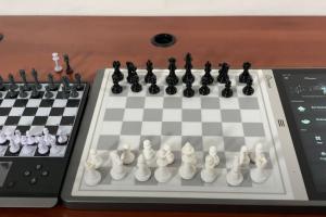 Chess Genius Pro 2024 vs. Chessnut EVO Standalone Chess Computers